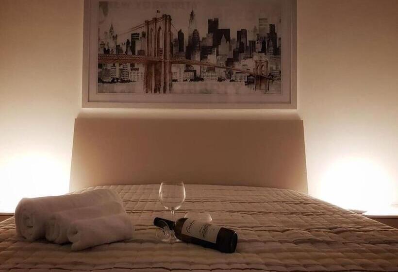 Пансион Alcamo Rooms Con Garage Privato