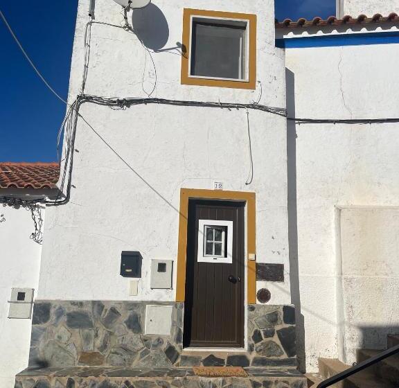 بنسيون Casa Pardalitos