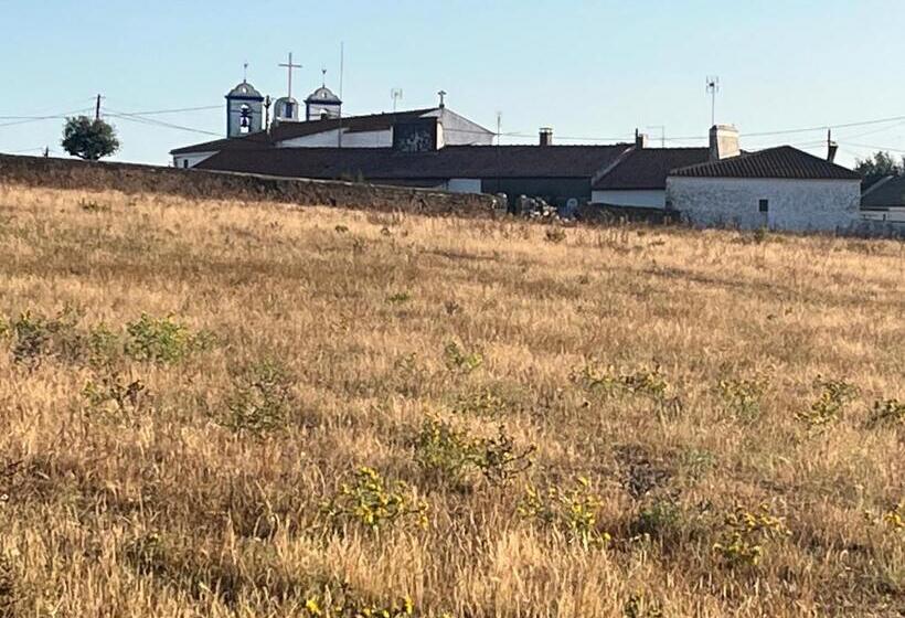 بنسيون Casa Pardalitos