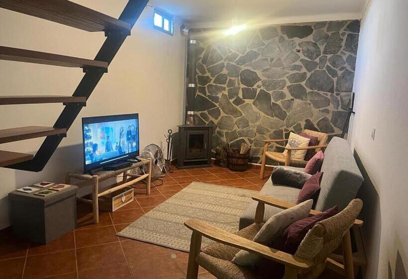 بنسيون Casa Pardalitos