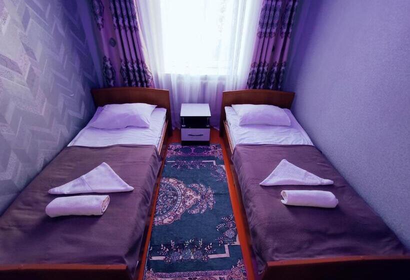 پانسیون Guest House Adimi