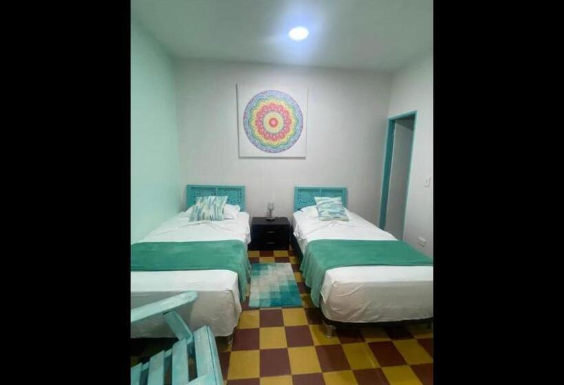 Pensionat Room In Lodge   Cr 2 Room In Getsemani With Breakfast Wifi And Air Conditioning