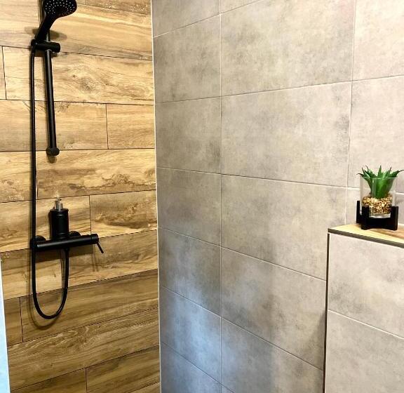 Pension Und Appartements Alter Fehrbelliner Bahnhof