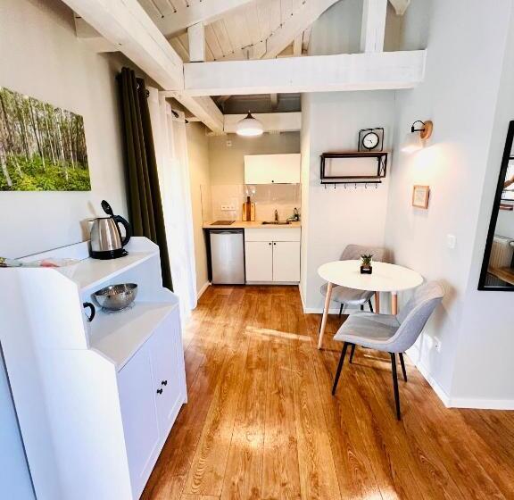 Pension Und Appartements Alter Fehrbelliner Bahnhof