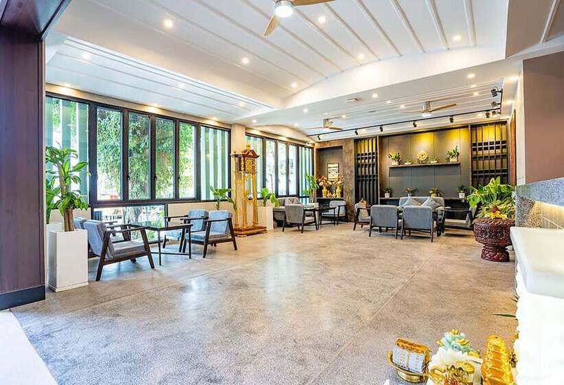 Rainforest Hotel By Nsun