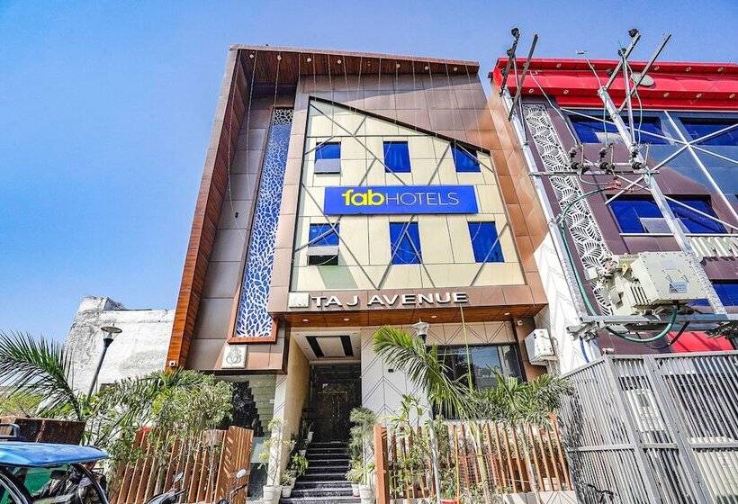 Fabhotel Taj Avenue