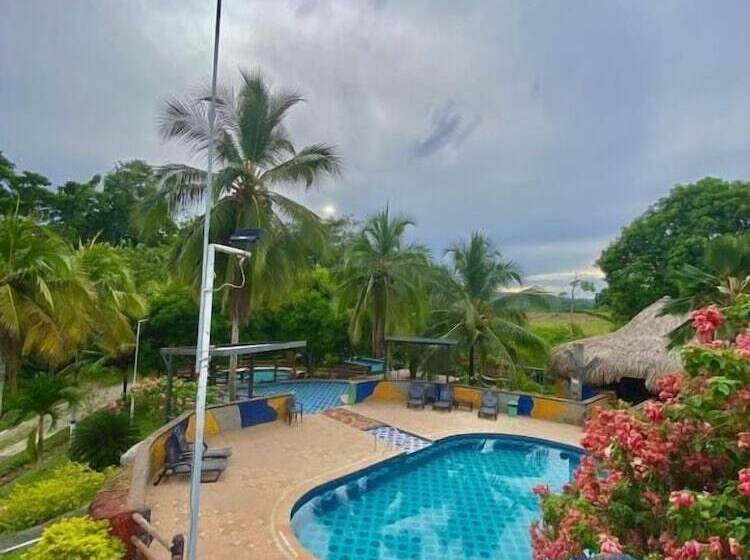 Finca Hotel California