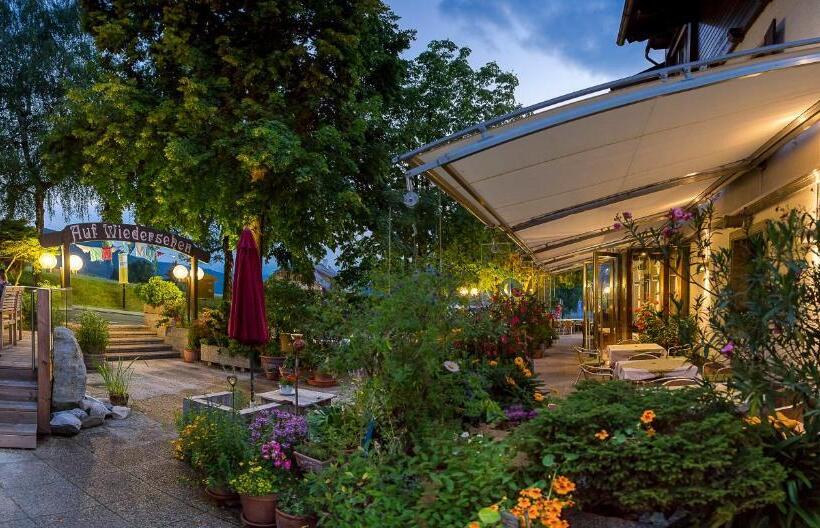 Frühstückspension Schlosswirt