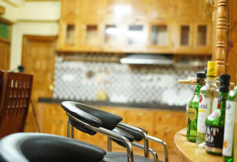 فندق Shree Ram Cottage, Manali ! 1,2,3 Bedroom Luxury Cottages Available