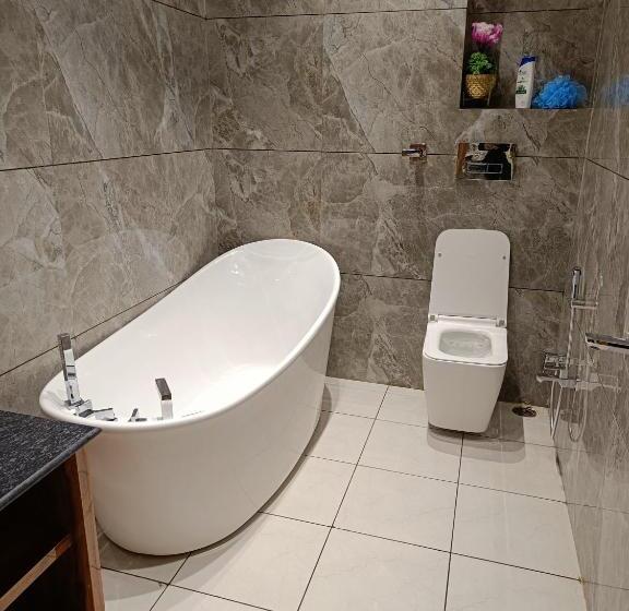 בית מלון כפרי The Landlord