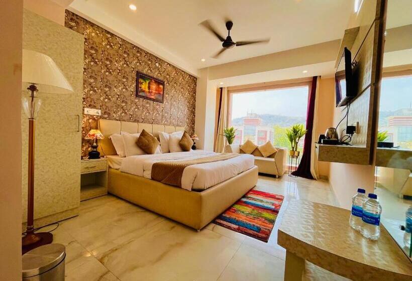 בית מלון כפרי The Spring Inn, Haridwar   A Four Star Luxury