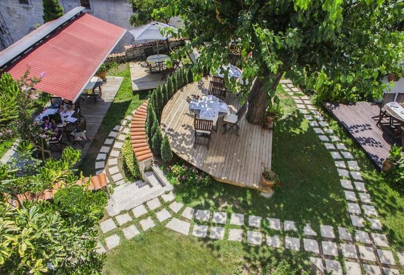 پانسیون İkizevler