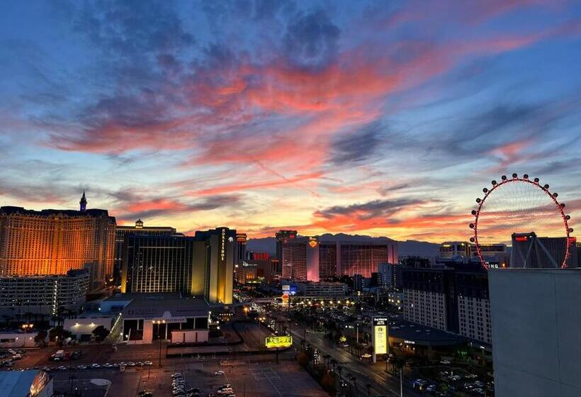 Condo At Platinum Hotel Strip View