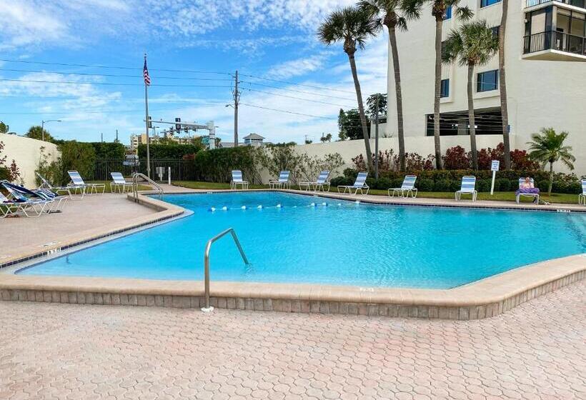 בית מלון כפרי Ocean Sands 1105