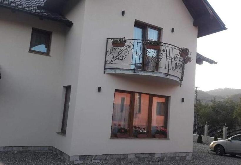 بنسيون La Casa Alana