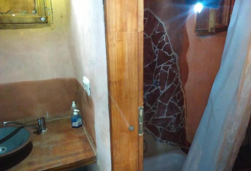 호스텔 Alojamiento Ecológico Kurache