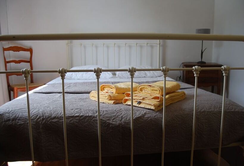 Bed and Breakfast Au Prieuré Saint Jean