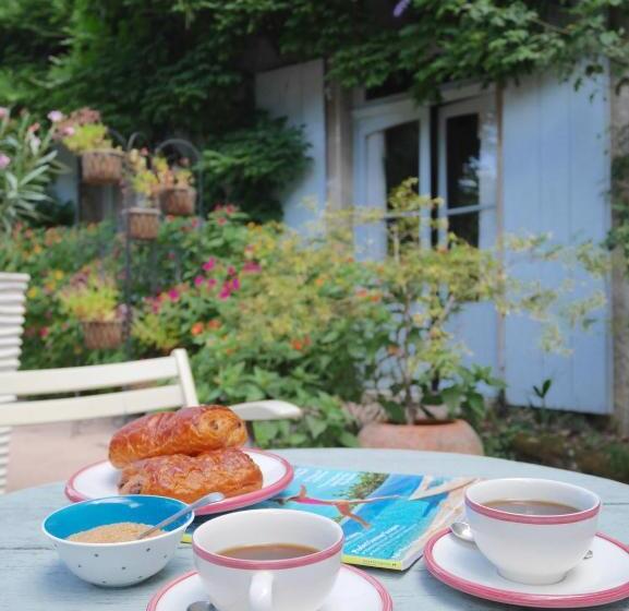 مبيت وإفطار L Arbre D Ange