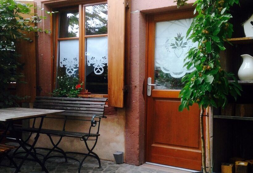 مبيت وإفطار L Ours