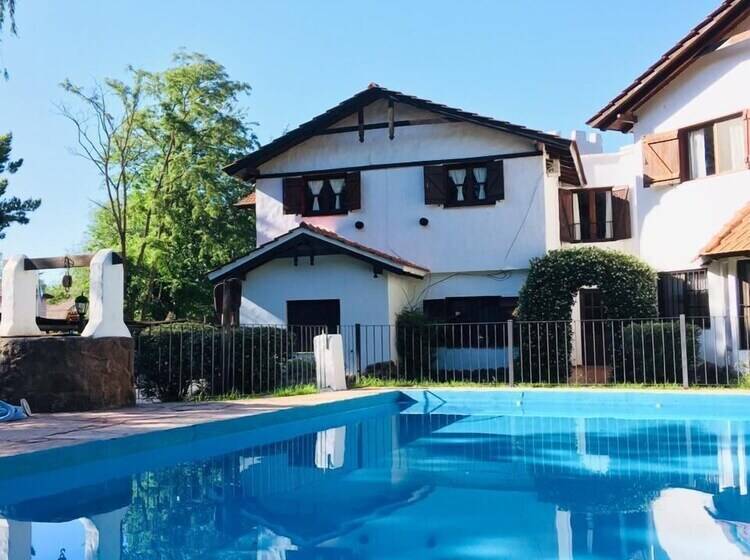 تختخواب و صبحانه La Posada De Akasha