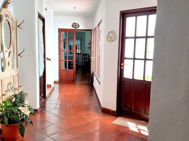 تختخواب و صبحانه La Posada De Akasha