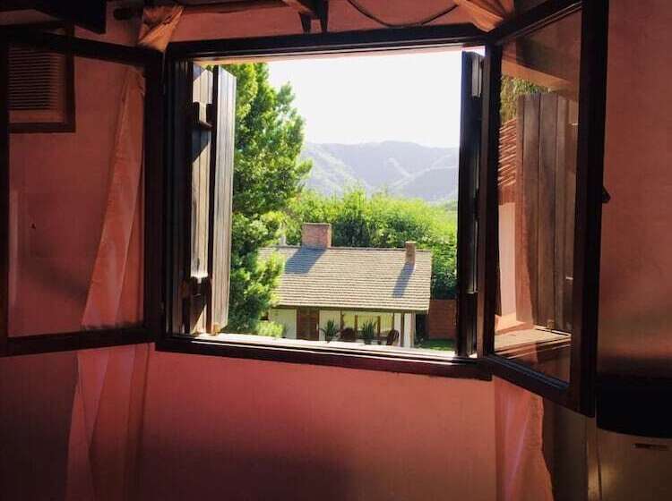 تختخواب و صبحانه La Posada De Akasha