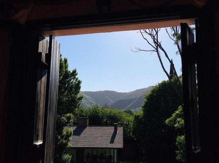 تختخواب و صبحانه La Posada De Akasha