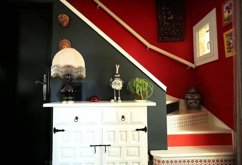 تختخواب و صبحانه La Villa Léa