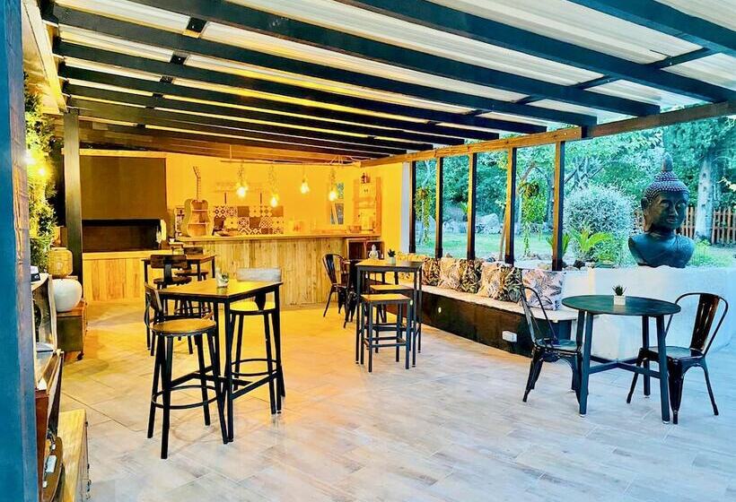 ベッドアンドブレックファースト La Villa Tosca