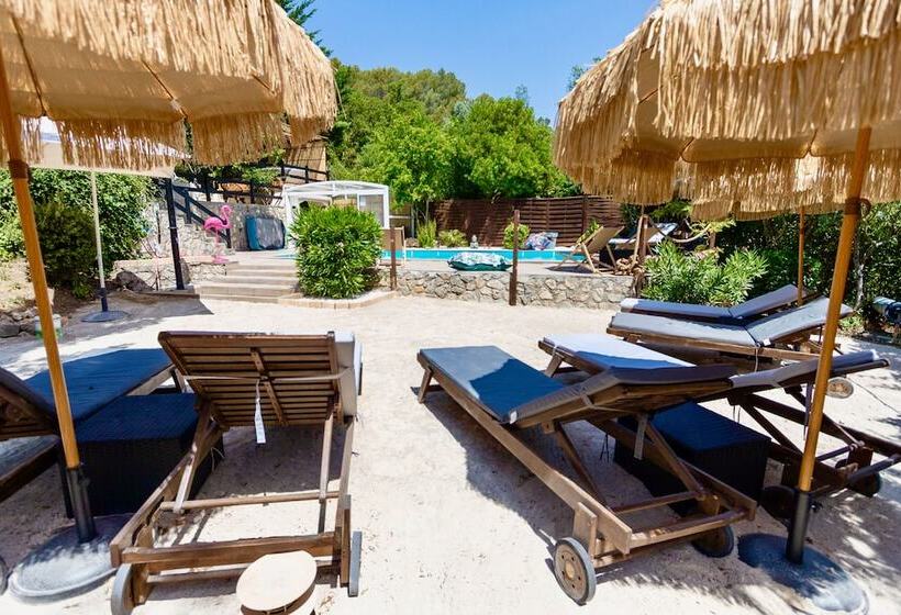 ベッドアンドブレックファースト La Villa Tosca