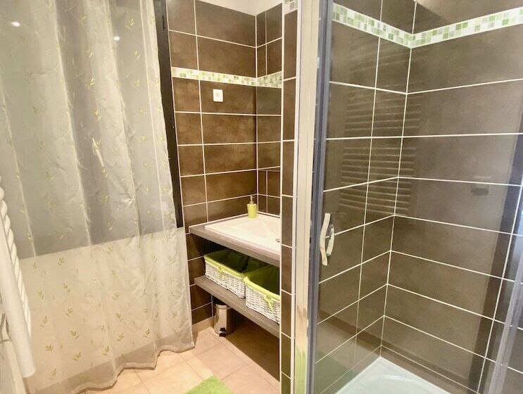 ベッドアンドブレックファースト La Villa Tosca