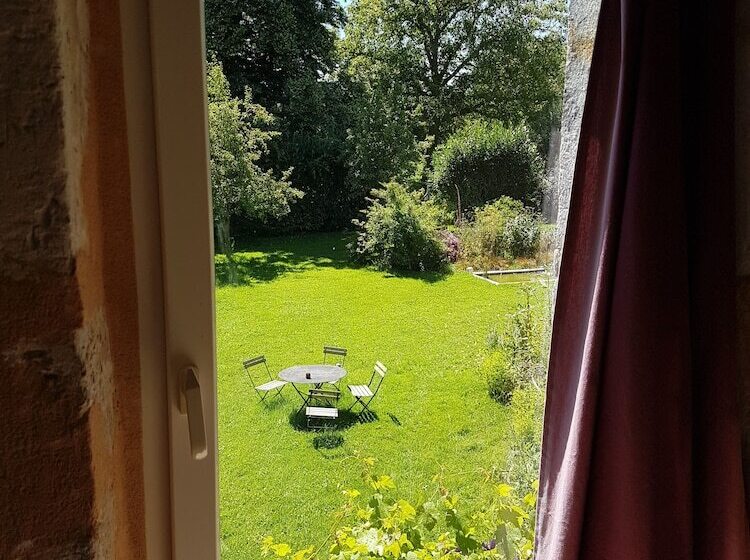 مبيت وإفطار Le Bourgis