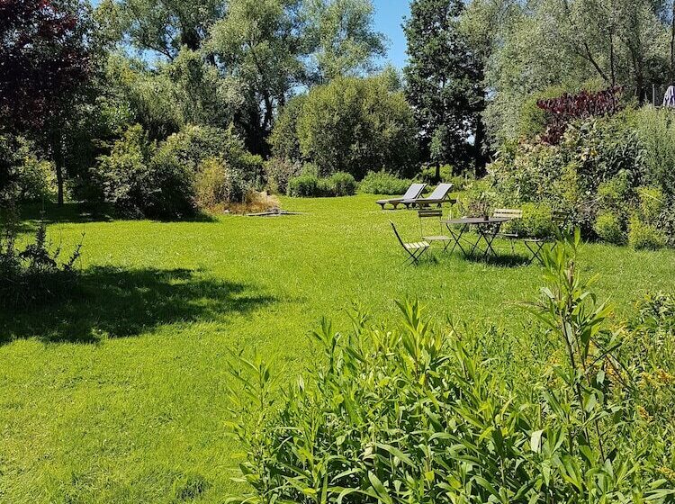 مبيت وإفطار Le Bourgis