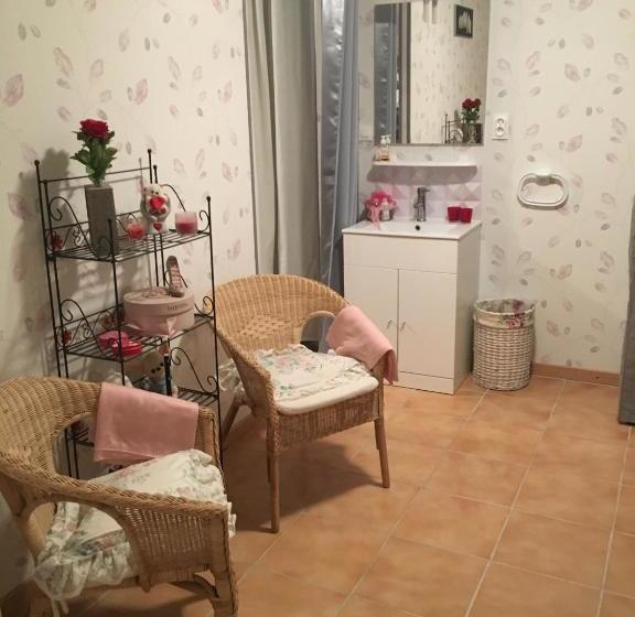مبيت وإفطار Maison Des Vignes