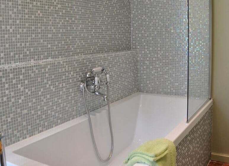 مبيت وإفطار Particulier La Gobine