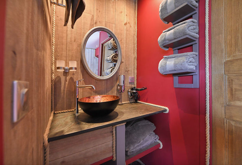 تختخواب و صبحانه Péniche Tic Et Tac