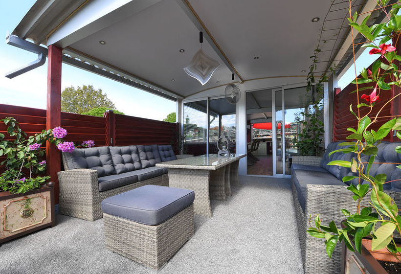 تختخواب و صبحانه Péniche Tic Et Tac