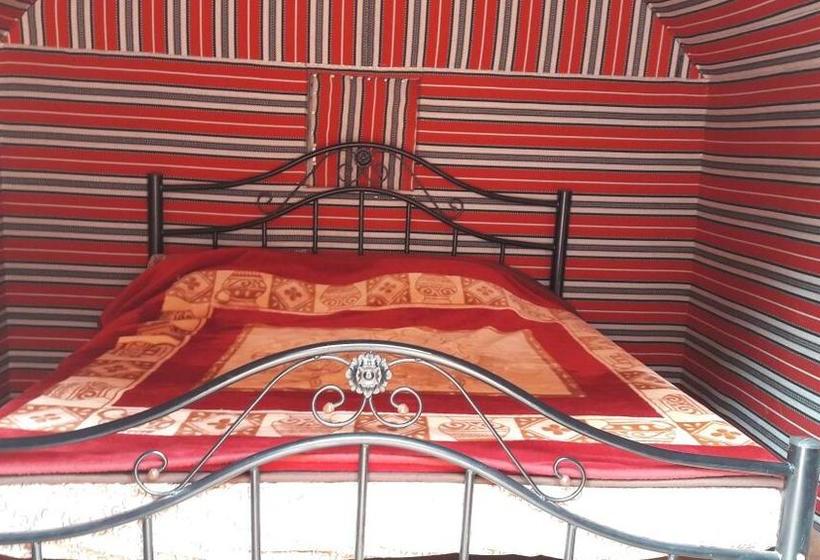 تختخواب و صبحانه Desert Bird Camp