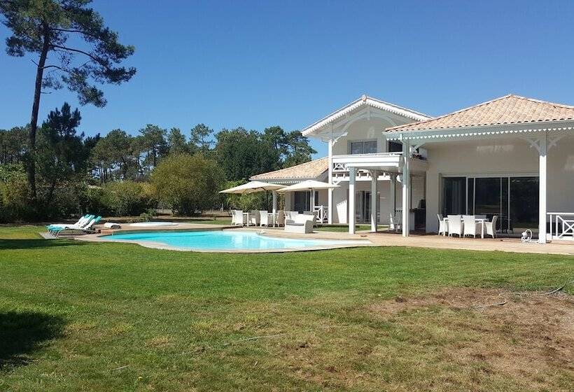 تختخواب و صبحانه Villa Bora Bora