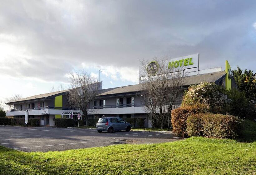 B&b Hotel La Queue En Brie