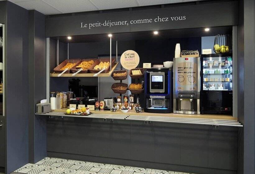 B&b Hotel La Queue En Brie