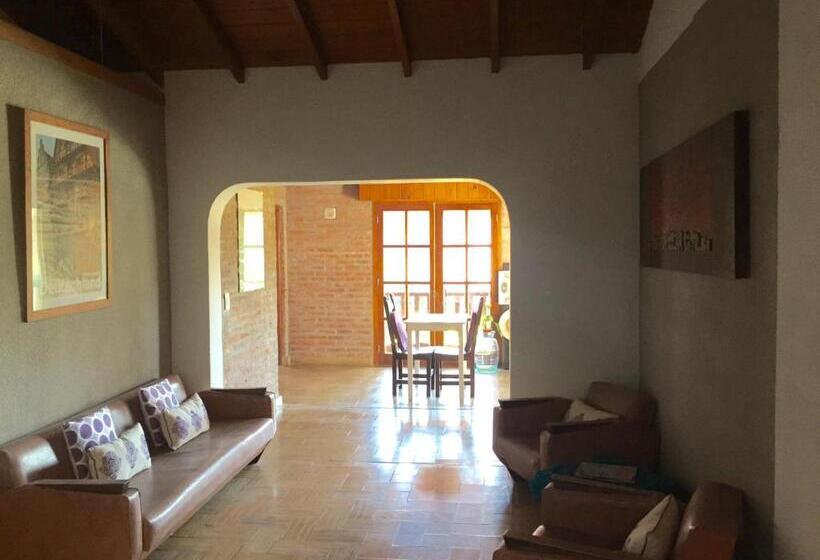 ホテル Berlin Pinamar