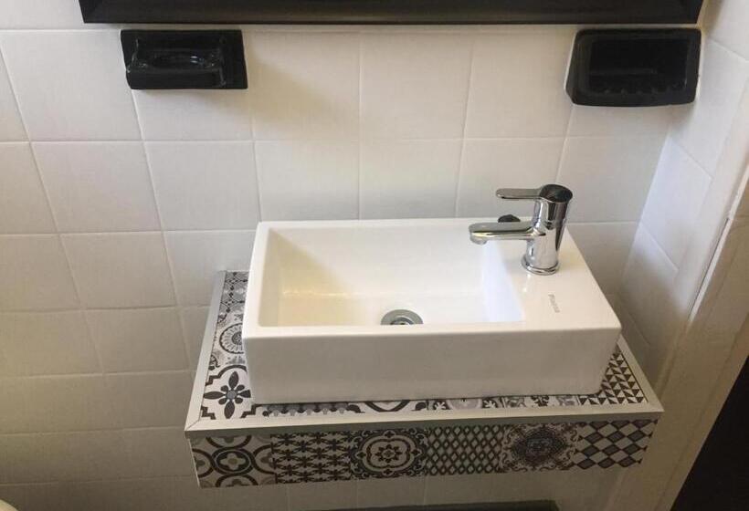 ホテル Berlin Pinamar