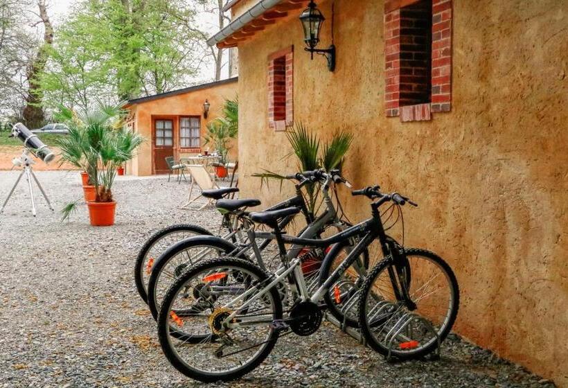 호텔 Des 4 Continents Le Mans