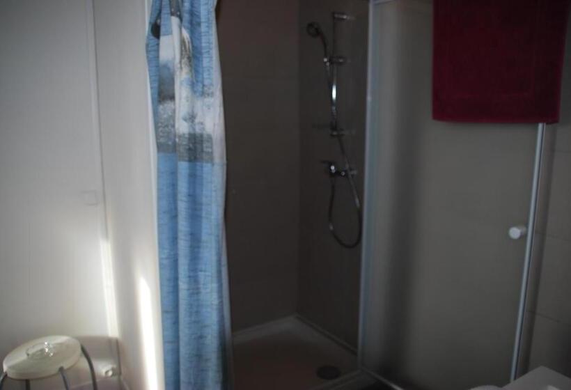 בית מלון כפרי Dg