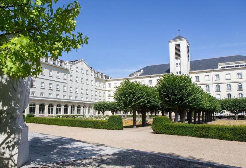 Отель Hostellerie Bon Pasteur