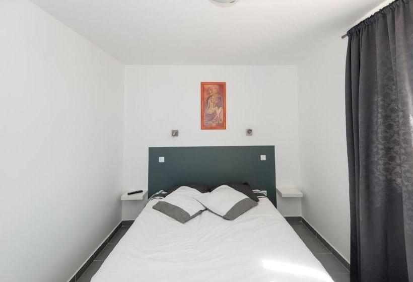 호텔 Hôtel Restaurant Le Voilis