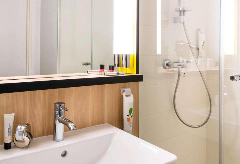 בית מלון כפרי Ibis Styles Guyancourt Versailles