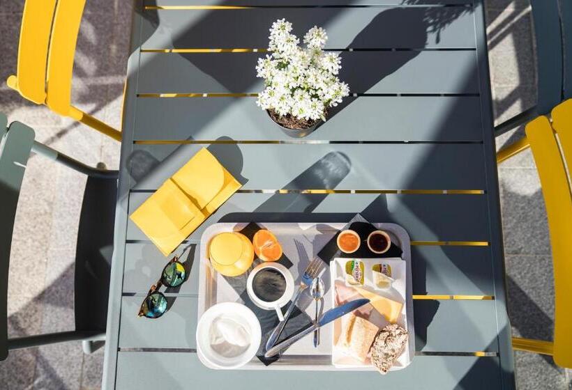 בית מלון כפרי Ibis Styles Guyancourt Versailles