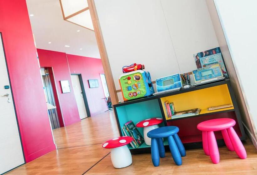 בית מלון כפרי Ibis Styles Guyancourt Versailles